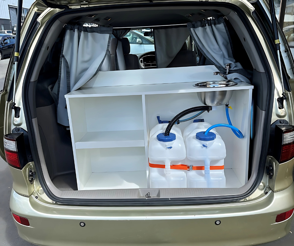 Toyota Estima (Maui 535)