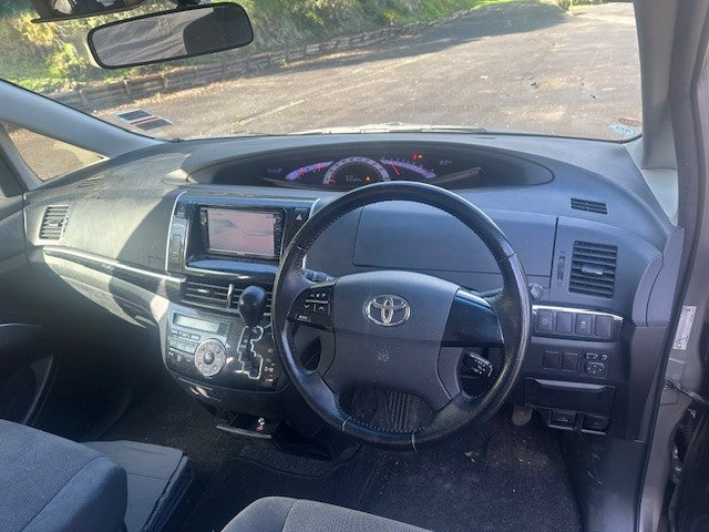 Toyota Estima (Rangi 588)