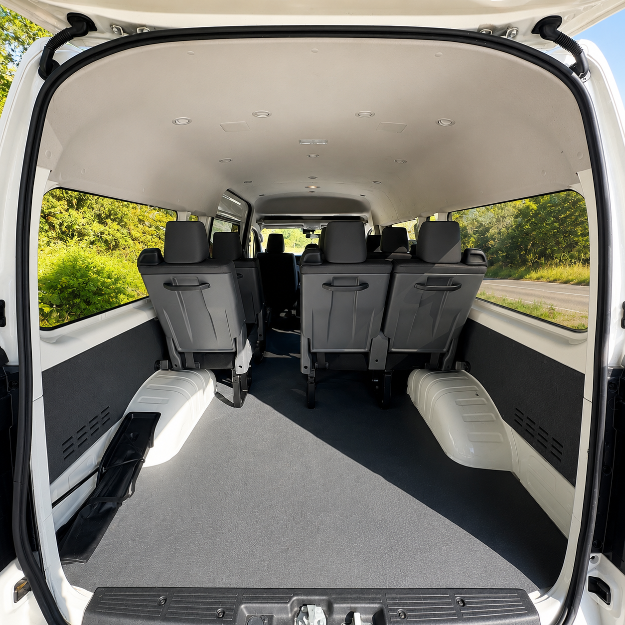 2024 Toyota Hiace – ZX (10 Seater Passenger Van)