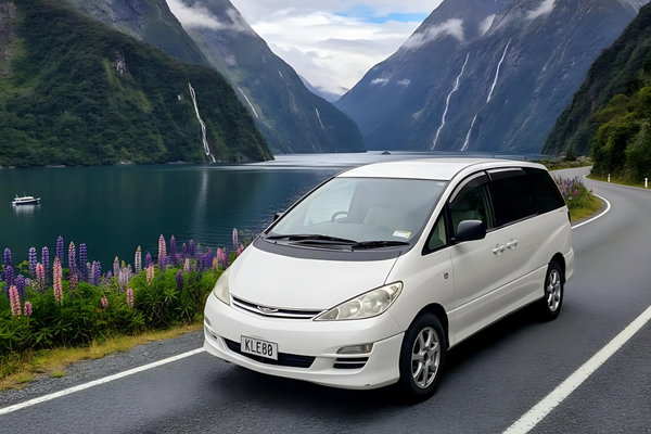 Toyota Estima (Estimator 80)