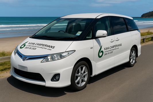 Toyota Estima (Manukau 574)