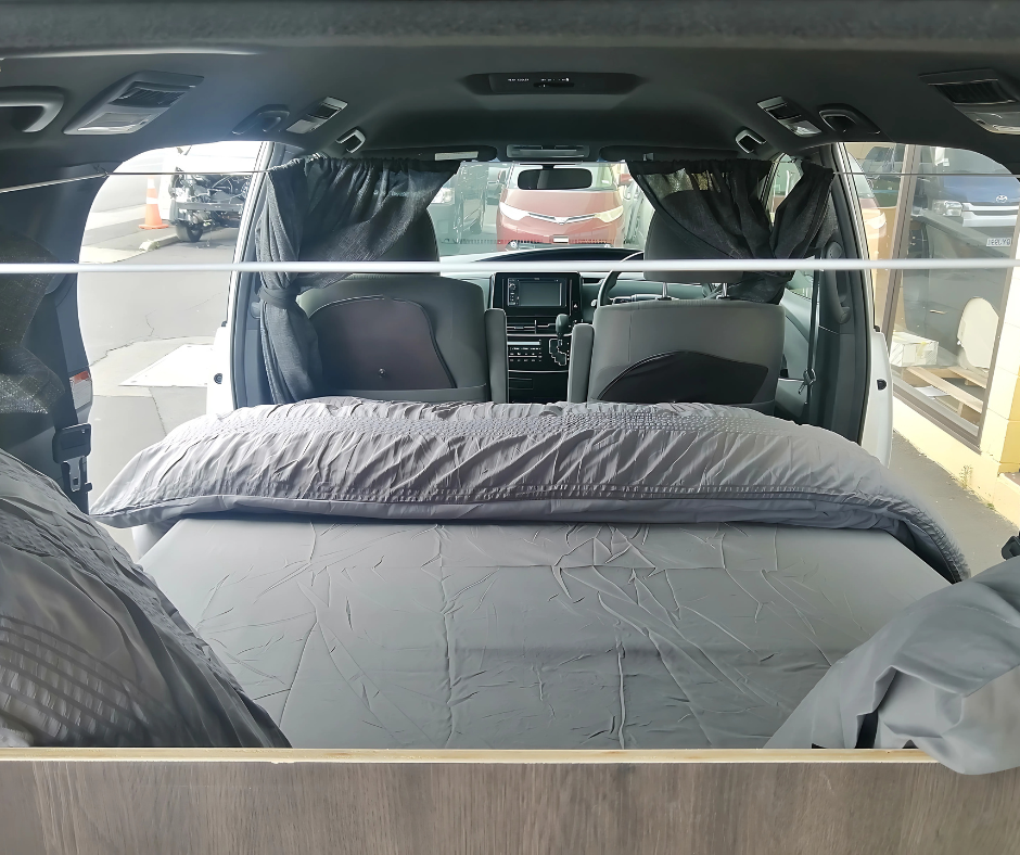 Toyota Estima (Notsukow 276)