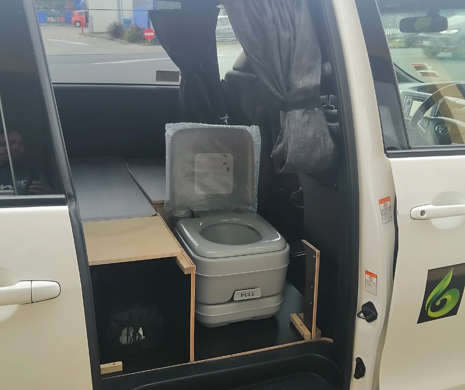 Toyota Estima (Notsukow 276)