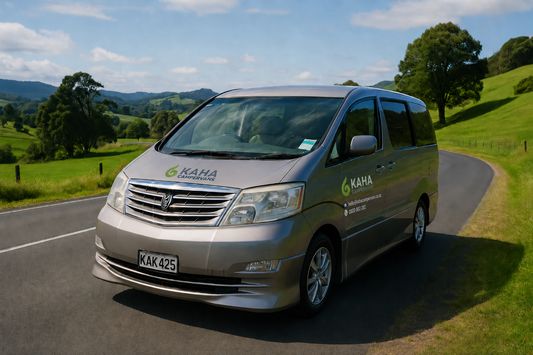 Toyota Alphard (Ranui 425)