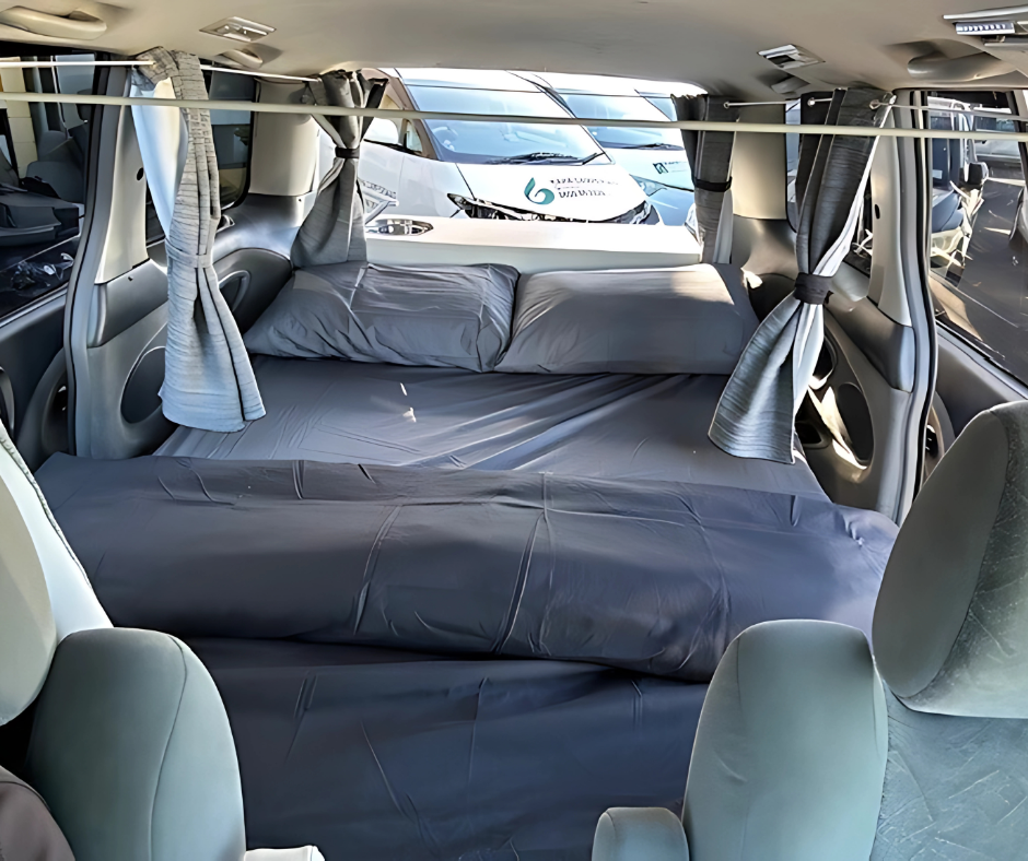 Toyota Estima (Tamaki 107)