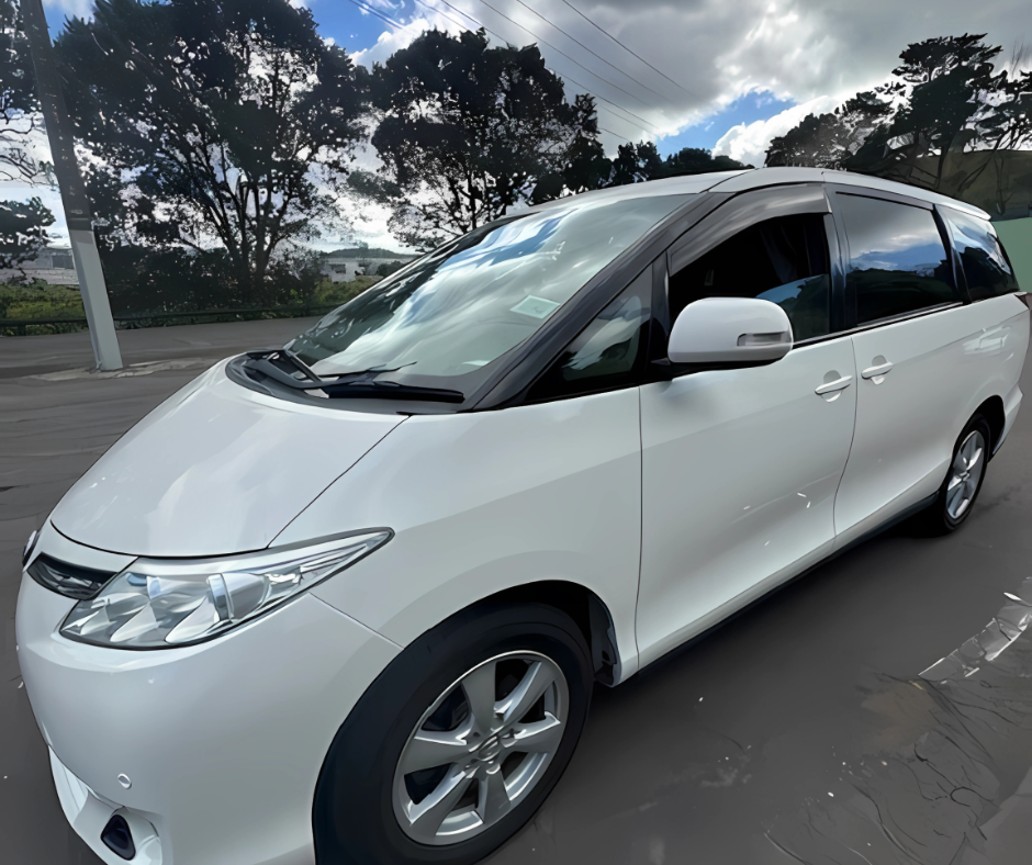 Toyota Estima (Tamana 641)