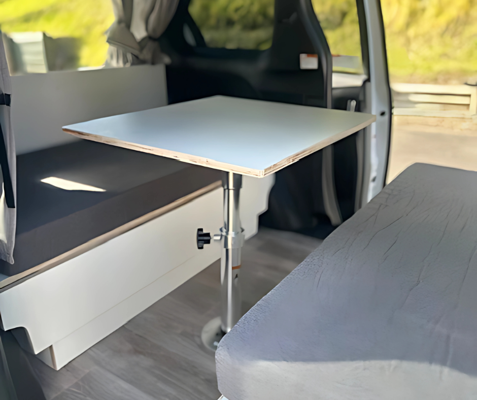 Toyota Estima (Tamana 641)