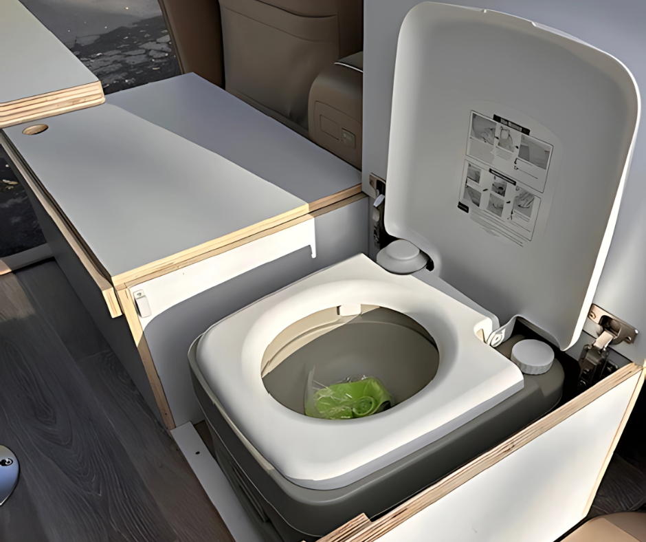 Toyota Estima (Hikoi 894)