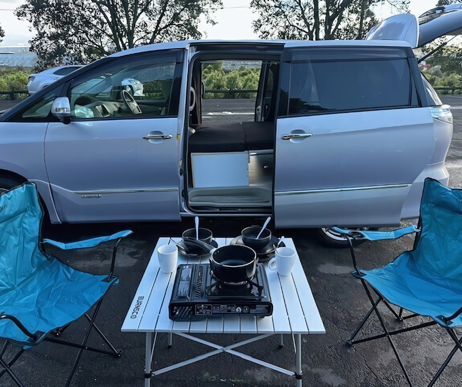 Toyota Estima (Totoka 221)