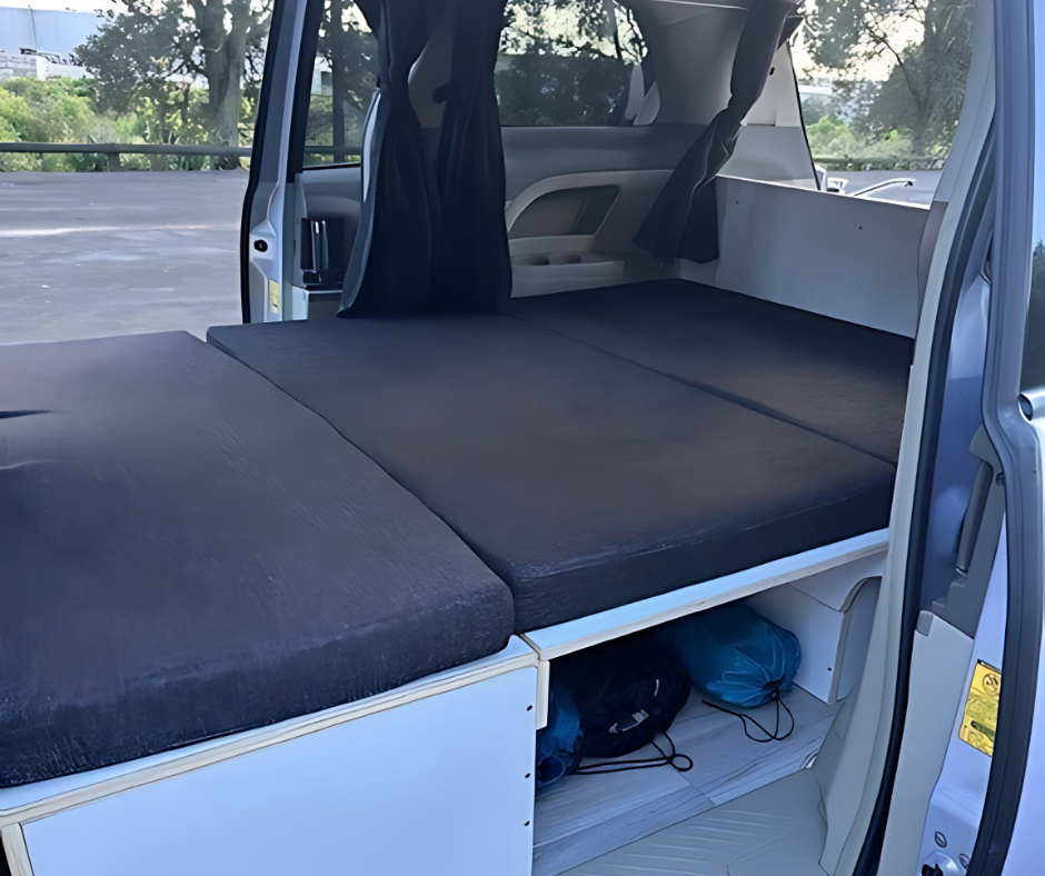 Toyota Estima (Waka 789)