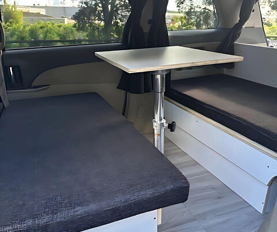 Toyota Estima (Waka 789)