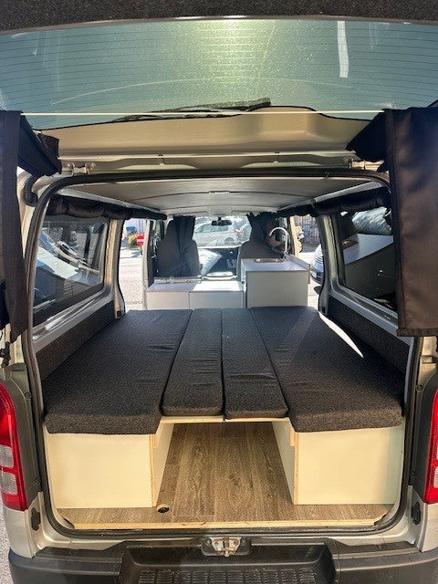 Toyota Hiace (Tapoi 153)