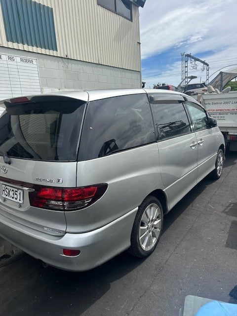 Toyota Estima (Hori 351)