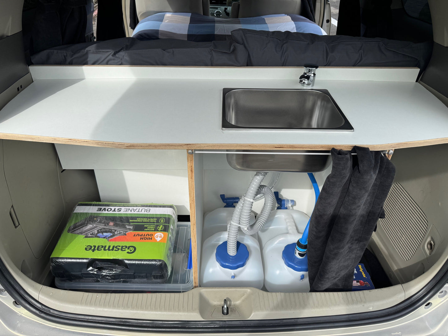 Toyota Estima (Aotea 868)