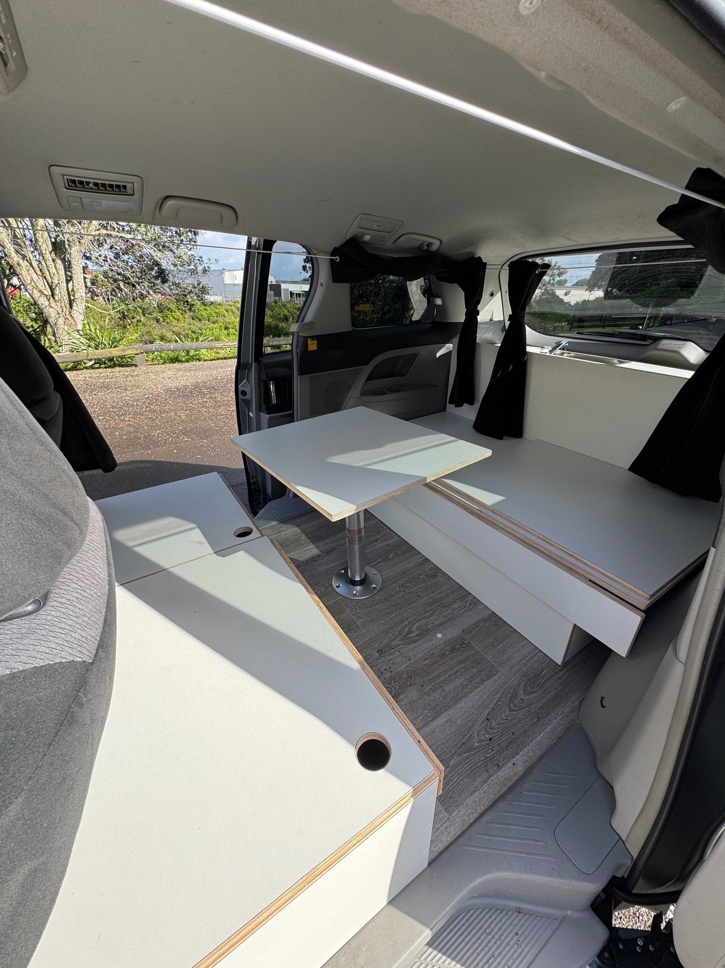 Toyota Estima (Ika 393)