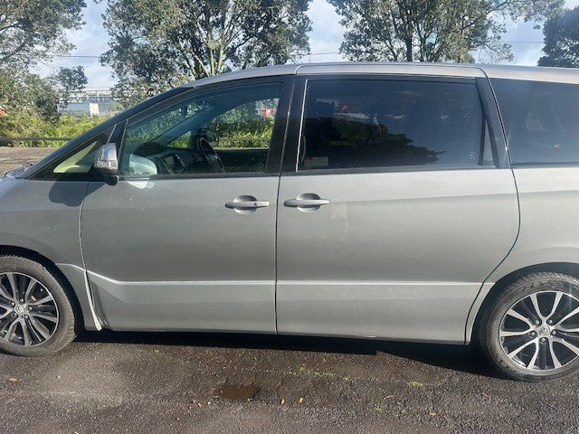Toyota Estima (Rangi 588)