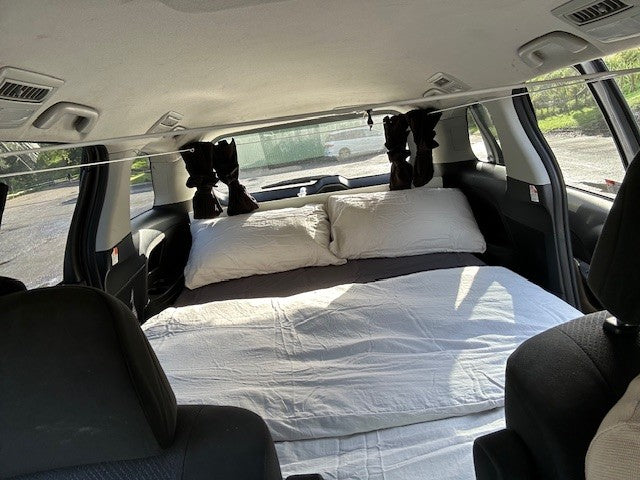 Toyota Estima (Rangi 588)