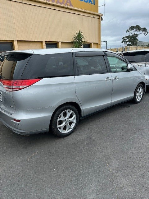 Toyota Estima (Whenua 212)