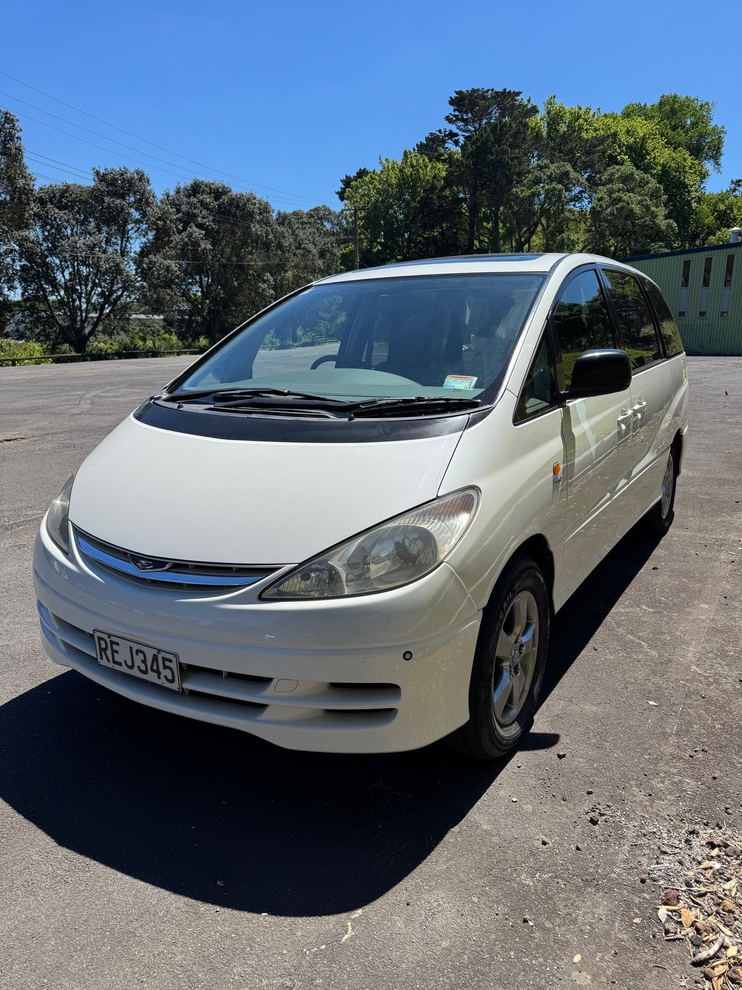 Toyota Estima (Rimu 345)
